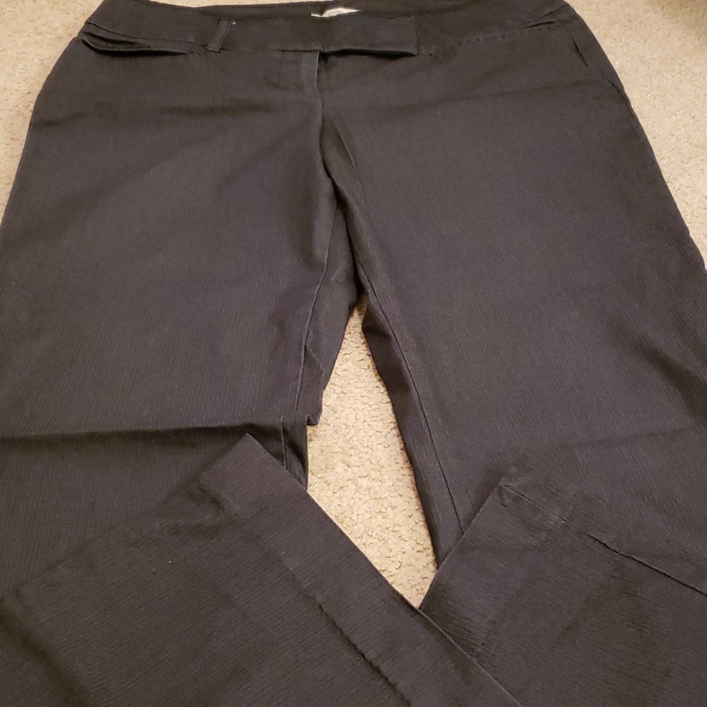 Ann Taylor Loft - size 6 Marisa